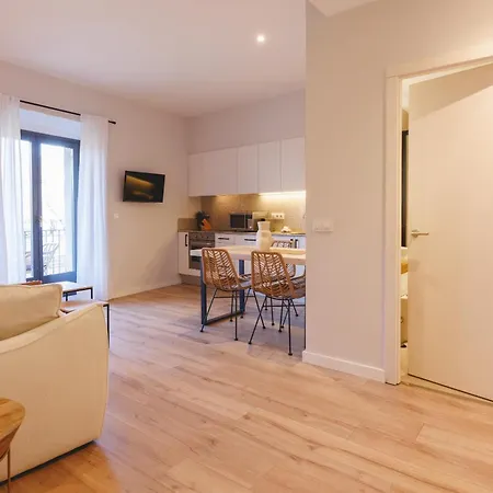 Bravissimo Calderers El Llop, With River Views