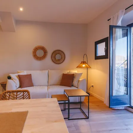 Bravissimo Calderers El Llop, With River Views Apartment *
