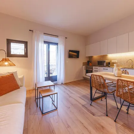 Bravissimo Calderers El Llop, With River Views Apartment *