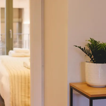 Bravissimo Calderers El Llop, With River Views Apartment Girona