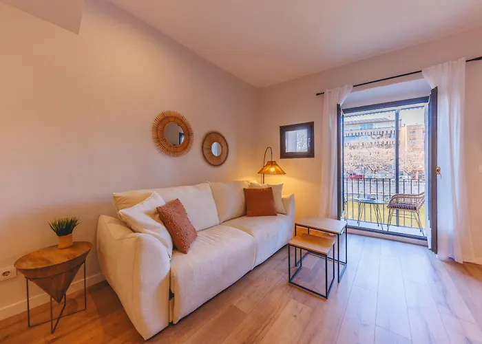 Bravissimo Calderers El Llop, With River Views Gerona